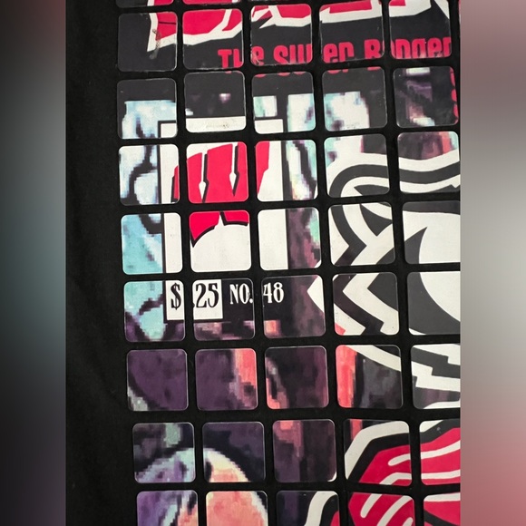 🦡🌹NEW Mosaic Tile Wisconsin Badgers Cuffed Sleeve T-Shirt | S/M Fitted | Rare - Picture 11 of 17